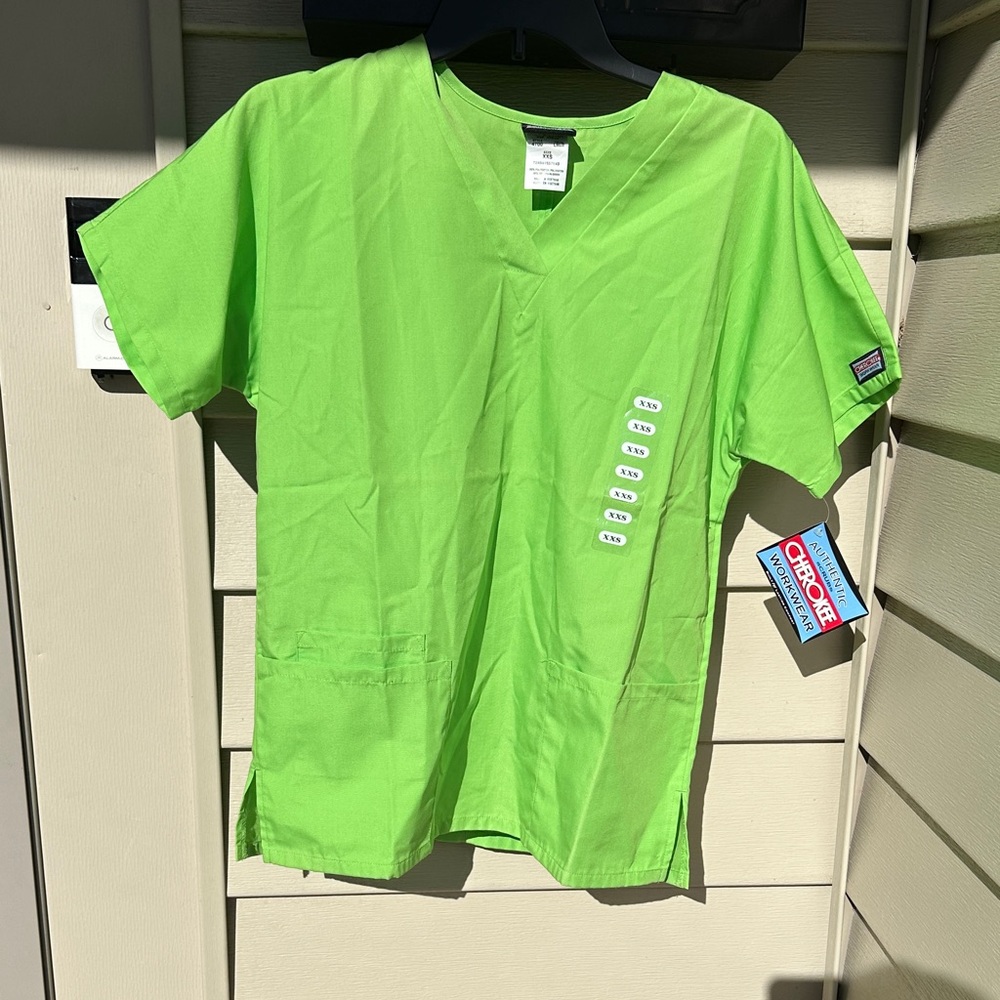 Cherokee Scrubs Bright Lime Green  V-Neck 2-pocket Size XXS